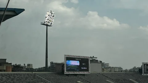 আজ কি আর খেলা হবে না