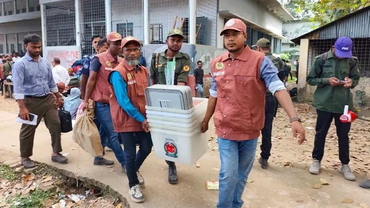 ভোটগ্রহণে প্রস্তুত রাষ্ট্রপতির ছেড়ে দেওয়া আসনে উপনির্বাচনের ১৮৫ কেন্দ্র