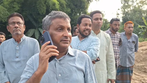 ‘মামলা করে দেন,’ খালের পাড় কাটা দেখে ক্ষুব্ধ এমপির এসিল্যান্ডকে ফোন